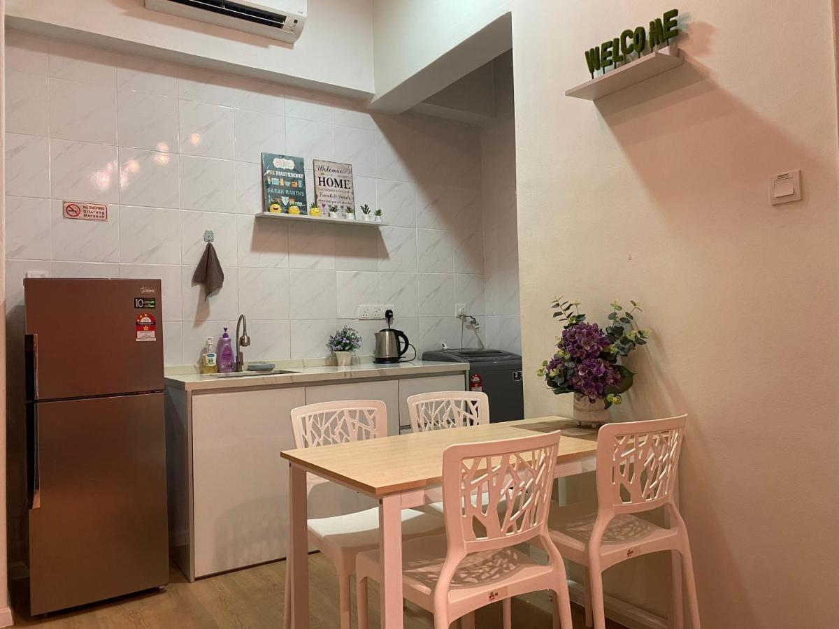 Lovely 1-Bedroom Condo With Facilities Malacca Exterior photo